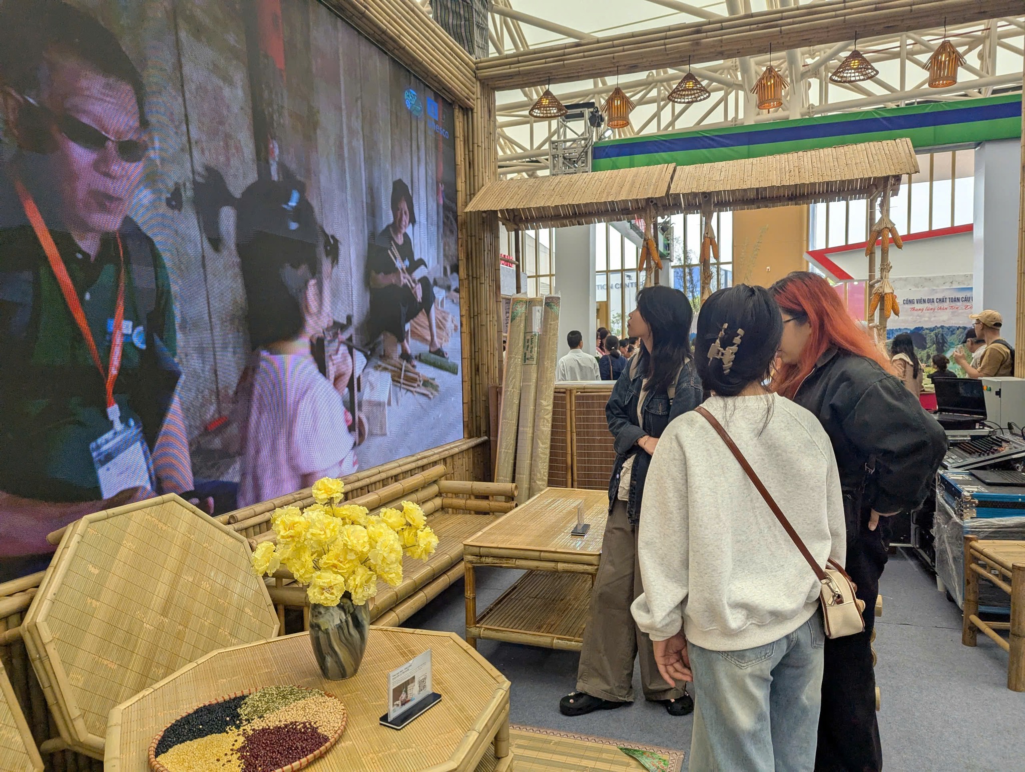 truc-bao-minh-tai-hoi-cho-mua-thu-2025